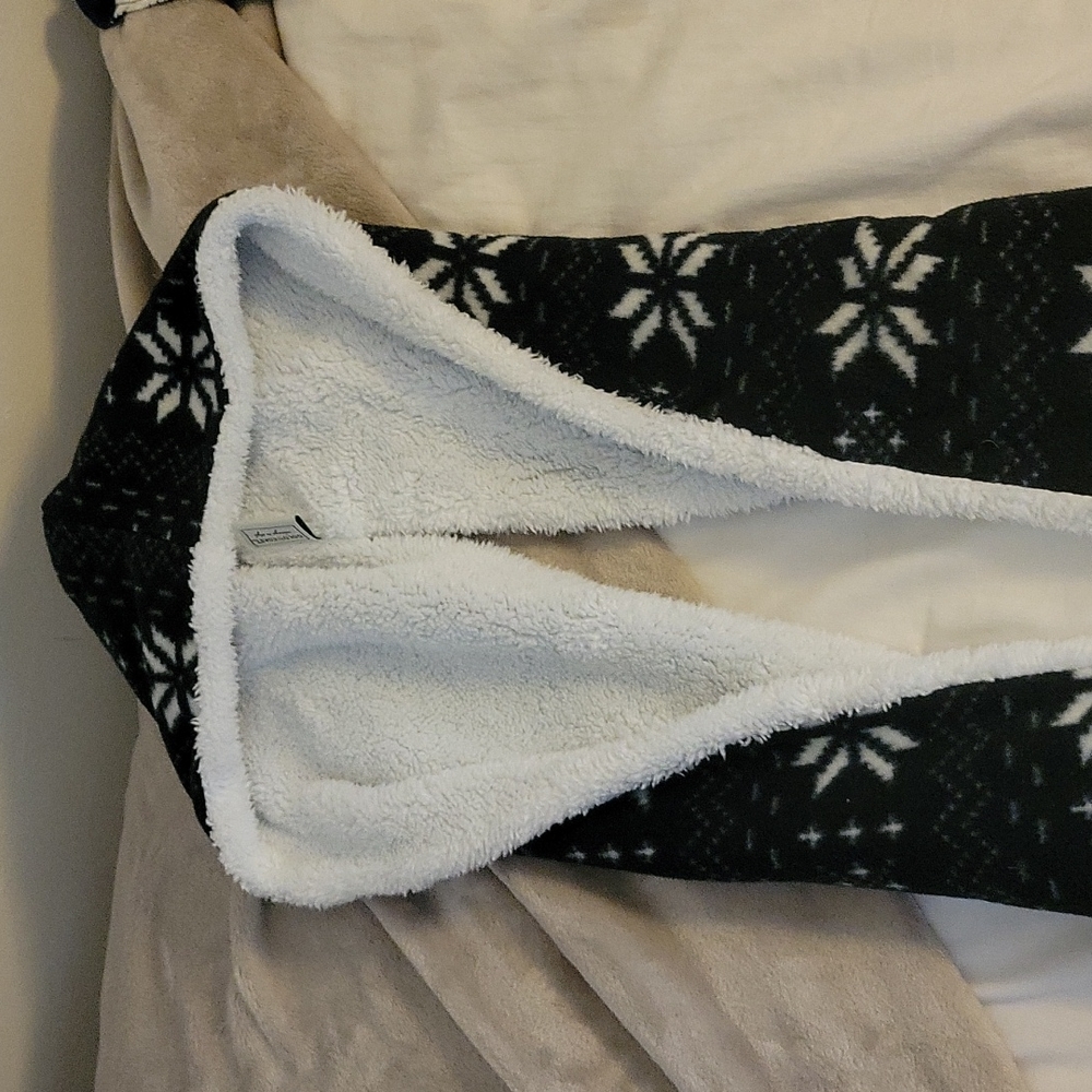 Scarf with hood